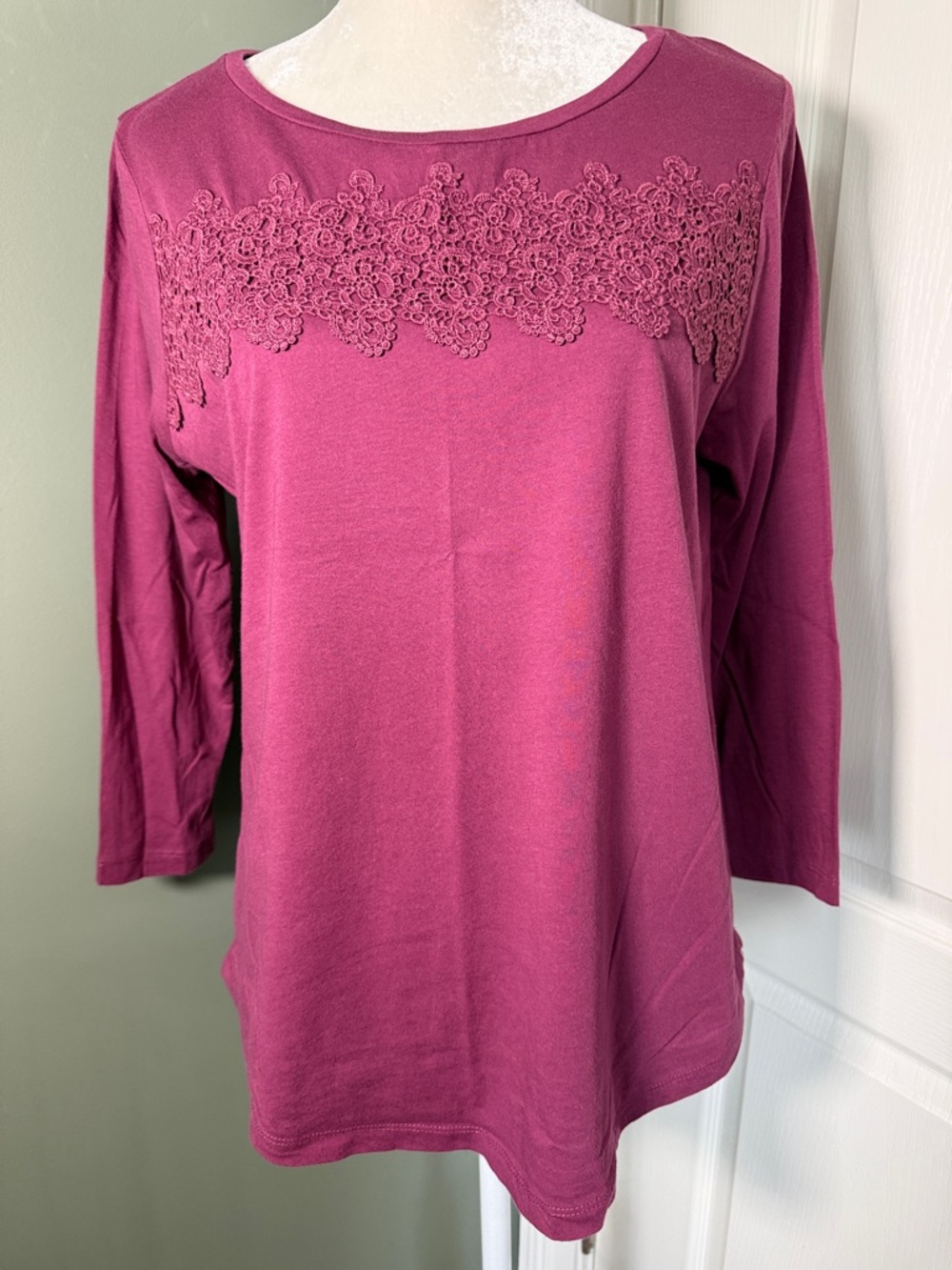 LOFT Outlet Lace Yoke Top Mauve Quarter Sleeve Cotton Tee Size M